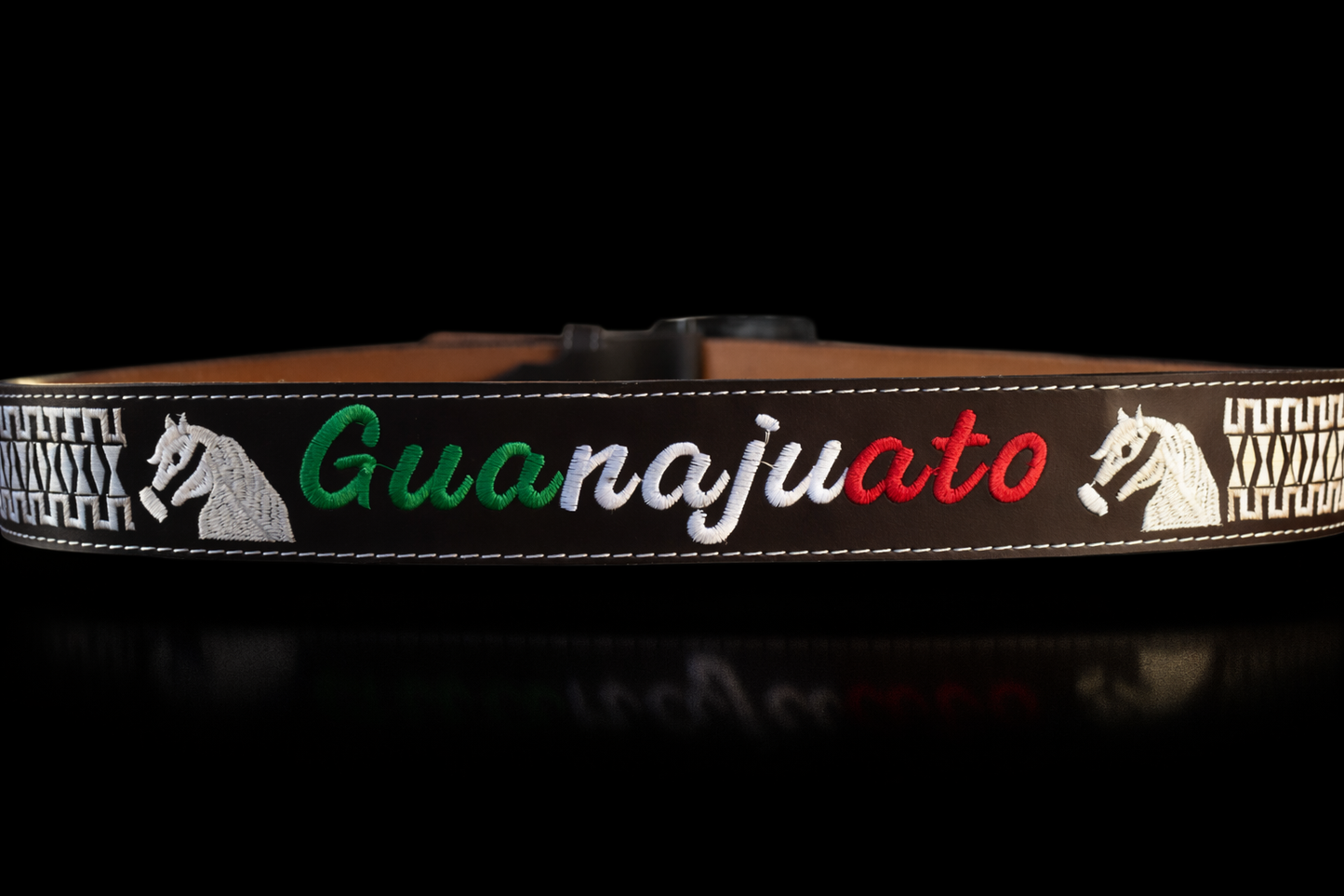 CINTURON PITEADO "GUANAJUATO" TRICOLOR COLOR CAFE/BLANCO