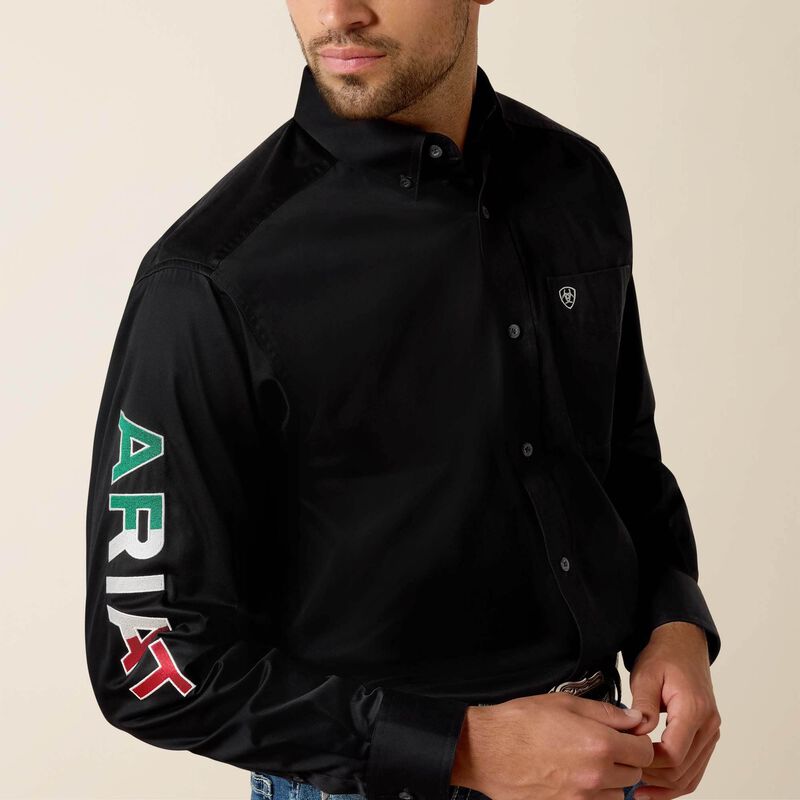 Ariat Men's Mexico Logo Twill Classic Fit Shirt