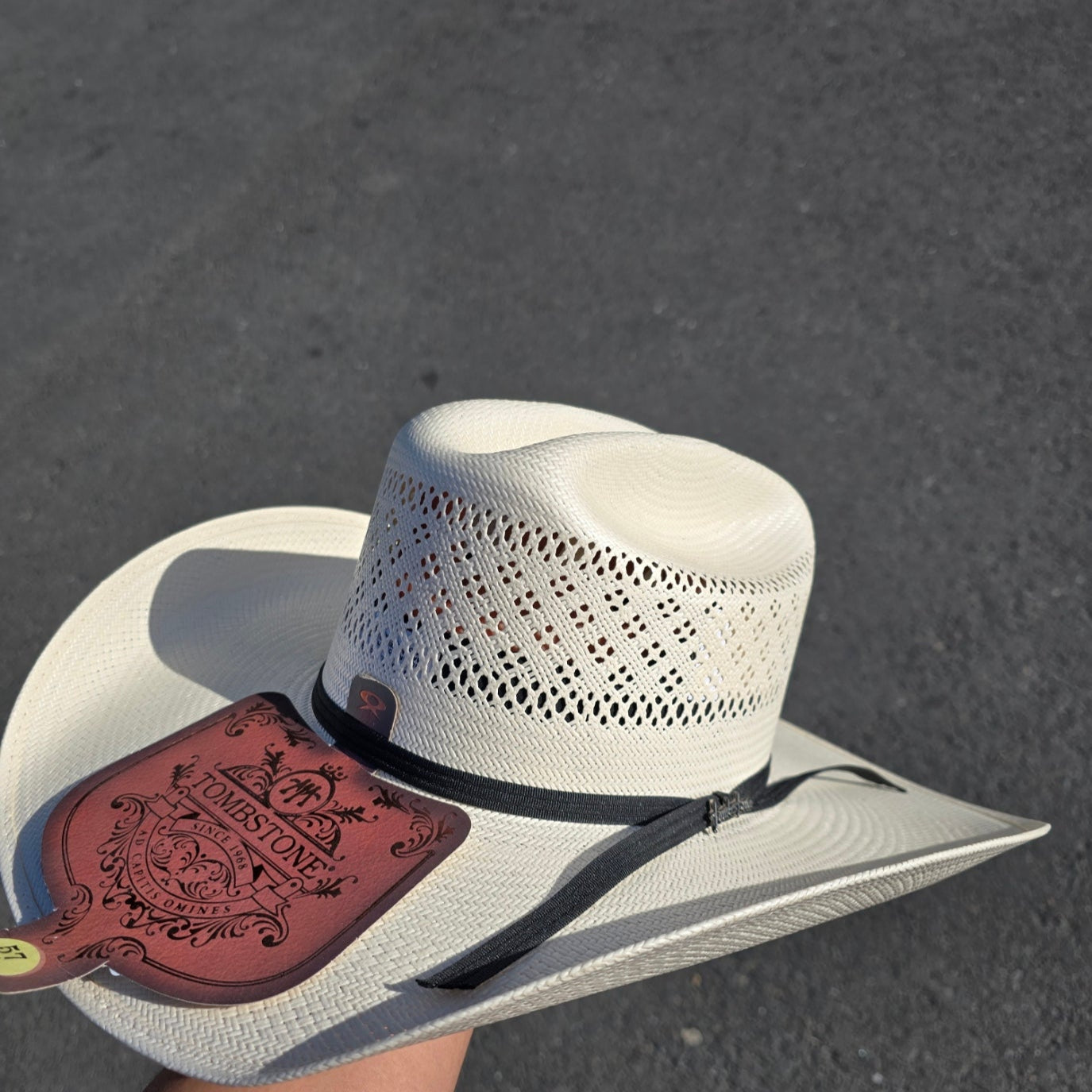 SOMBRERO TOMBSTONE 30X  Roper Randa Flower