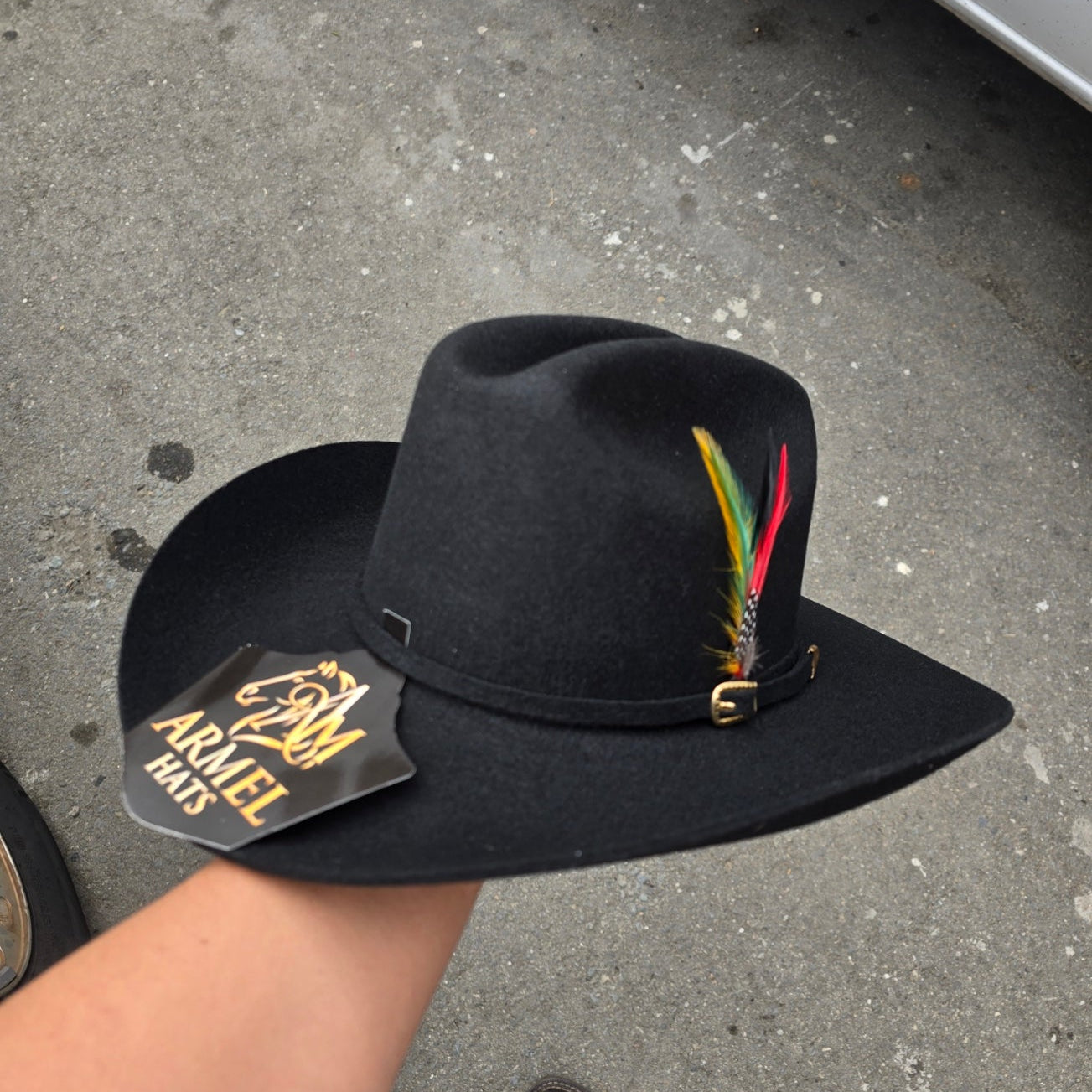TEXANA PARA NIÑO SINALOA / SINALOA FELT HAT FOR KIDS COLOR NEGRA CON PLUMA