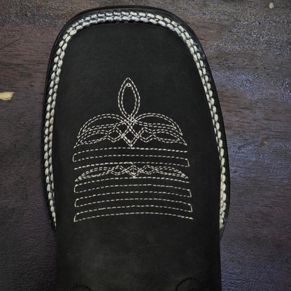 BOTAS VAQUERAS BORDADA FLORES BLANCAS