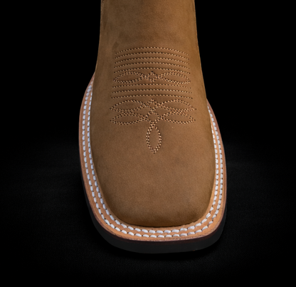 BOTINES CHARROS DE GAMUSA PUNTA CUADRADA COLOR CHEDRON (WILD WEST)
