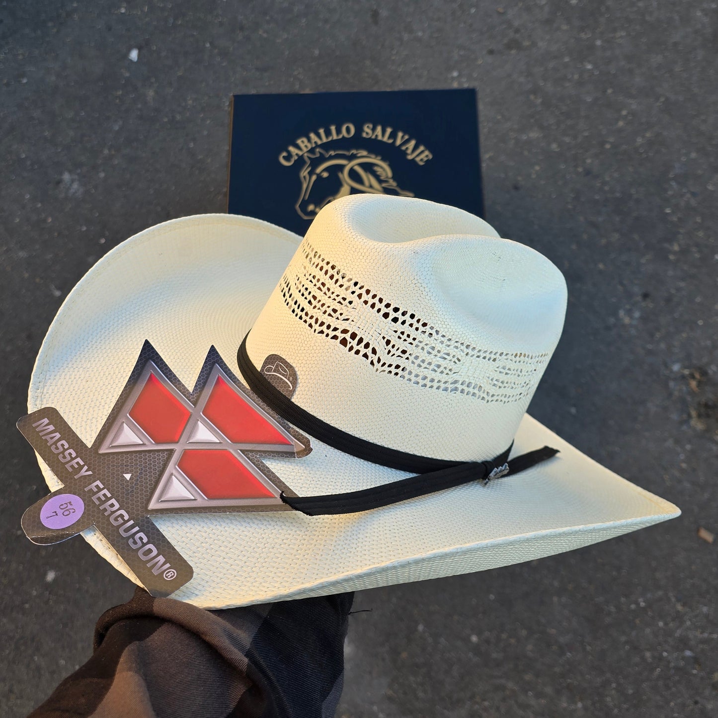SOMBRERO TOMBSTONE BANGORA 10X ROPER COLAB MASSEY FERGUSON