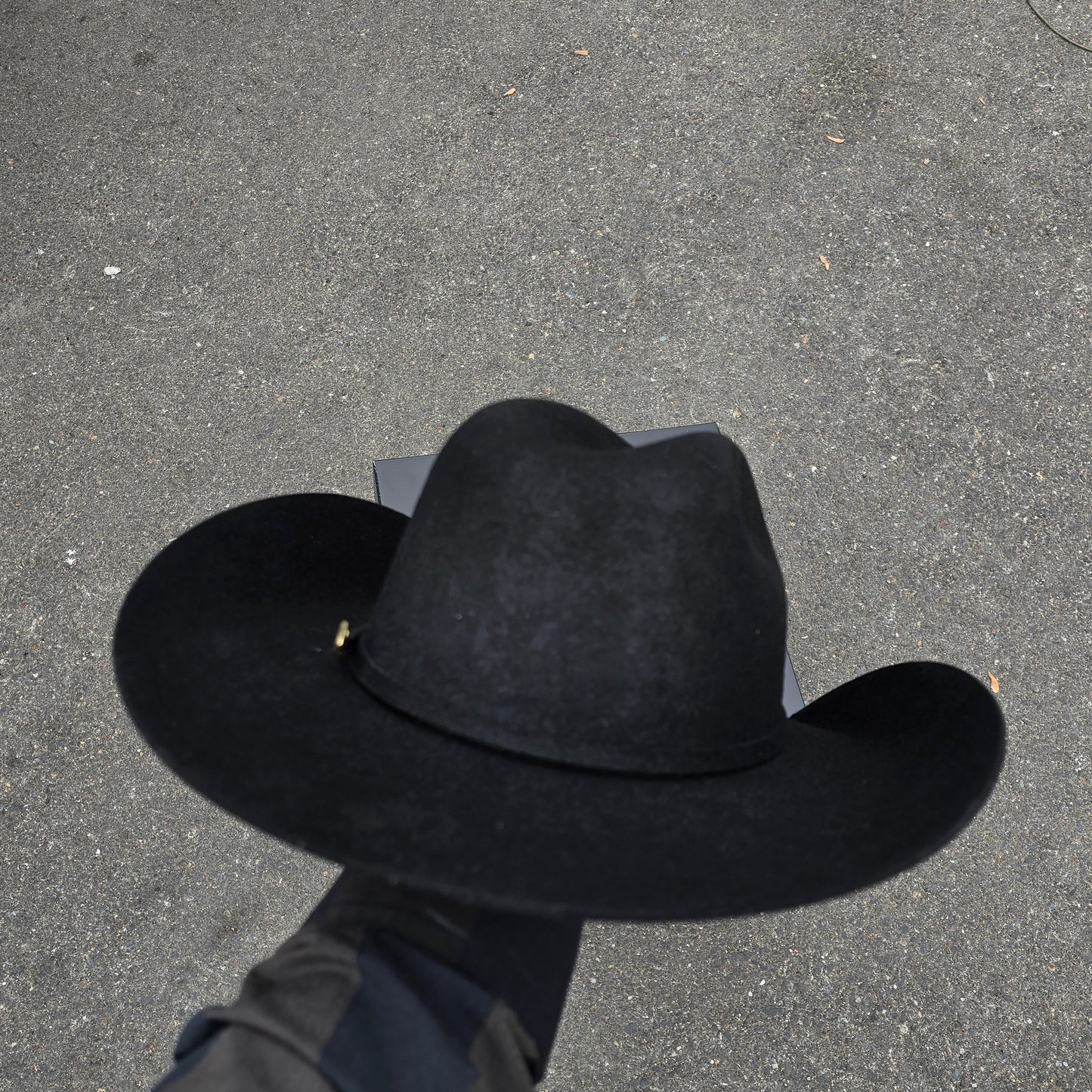 TEXANA PARA NIÑO/ FELT HAT FOR KIDS COLOR NEGRA CON PLUMA